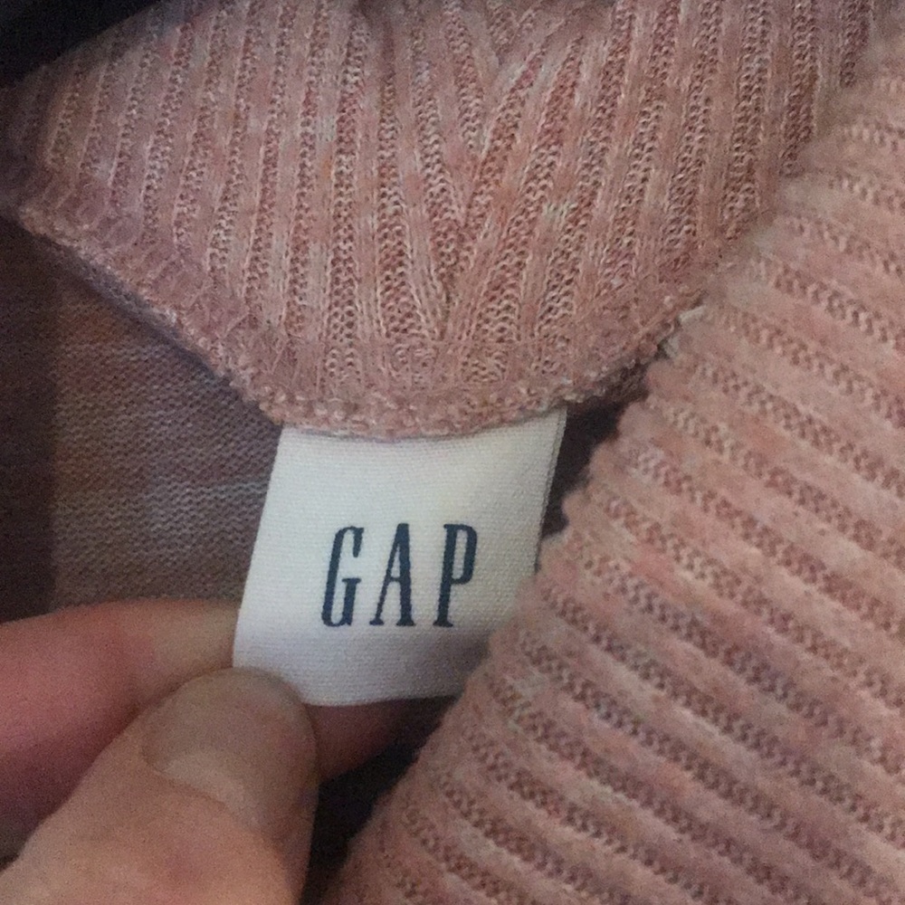Gap Sweater - Picture 2 of 4